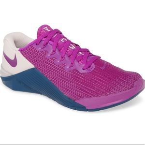 Nike Metcon 5 training shoe ( 9.5 Womens)